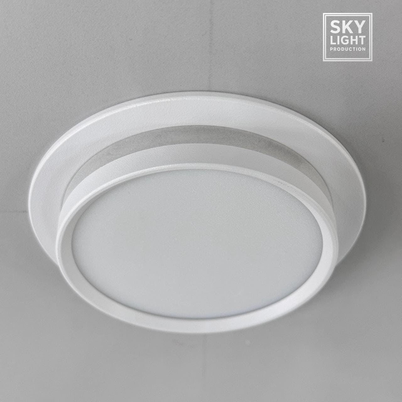 1073R WH 105mm (0,03 м3) (0,114 кг)