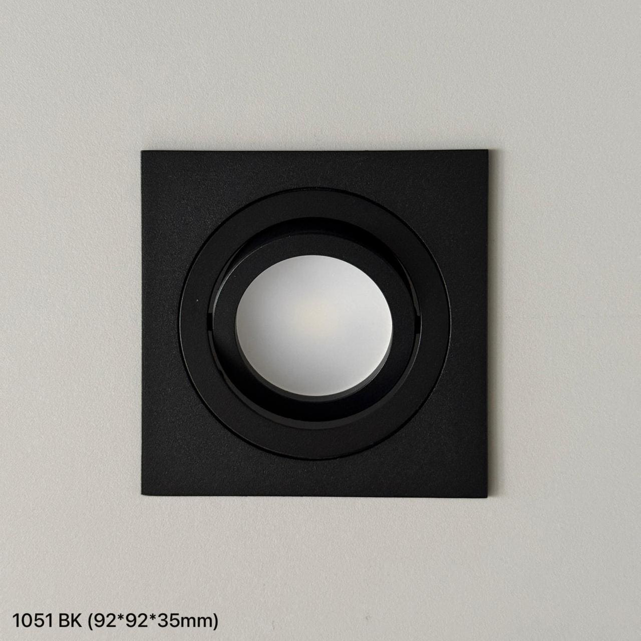 Споты 1051 BK (92*92*35mm)
