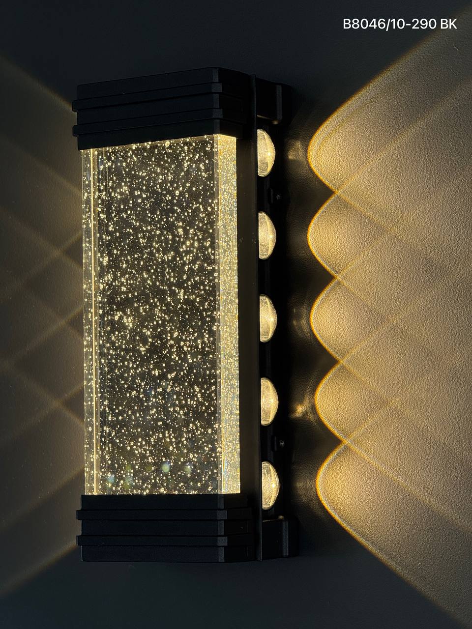 B8046/10-290 BK (LED 16W 2.4kg